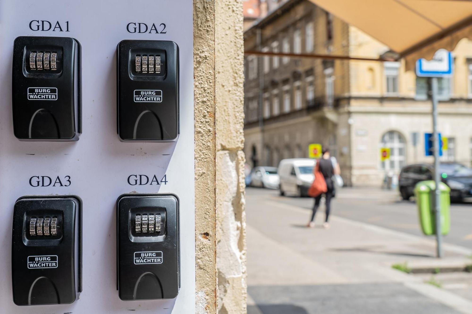 Glam Downtown Apartments Budapest Exterior photo